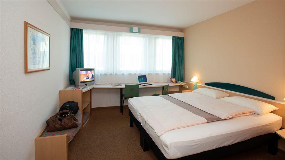 Ibis Innsbruck Esterno foto